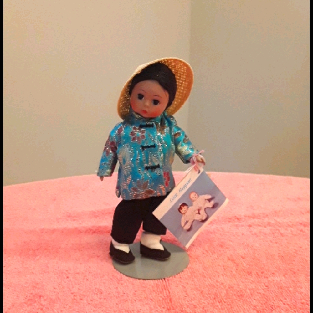 CHINA Madame Alexander Doll